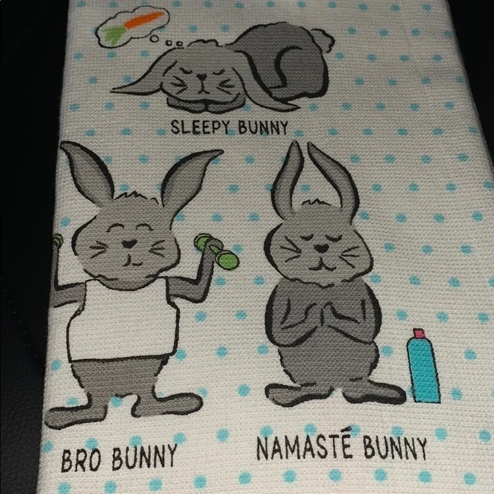NWT Isaac Mizrahi Bunny Kitchen Towels Set of 2